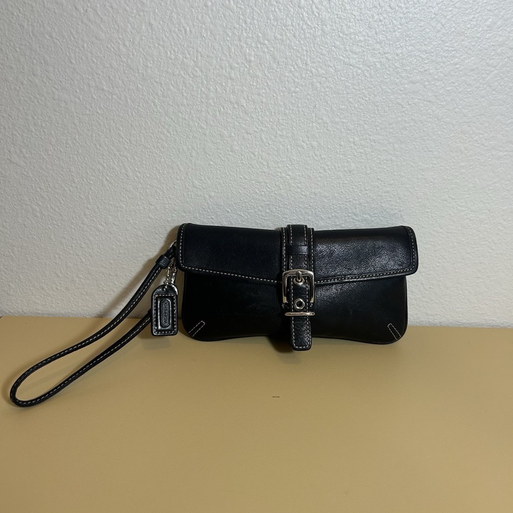 Coach Vintage Black Leather Buckle Wristlet Clutch Silver Buckle W Tag - Picture 4 of 12